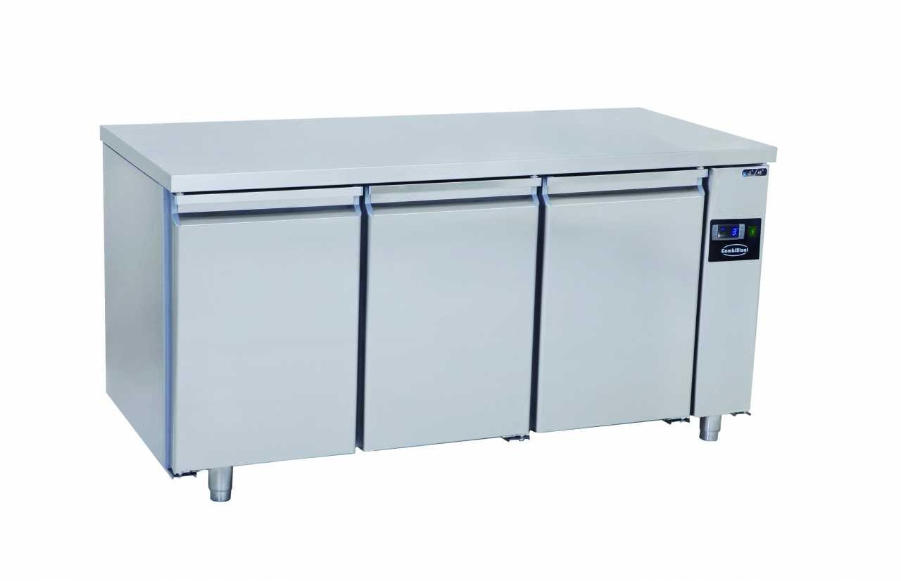 700 Koelwerkbank 3 Deuren Excl. Motor 700 Koelwerkbank 3 Deuren Excl. Motor