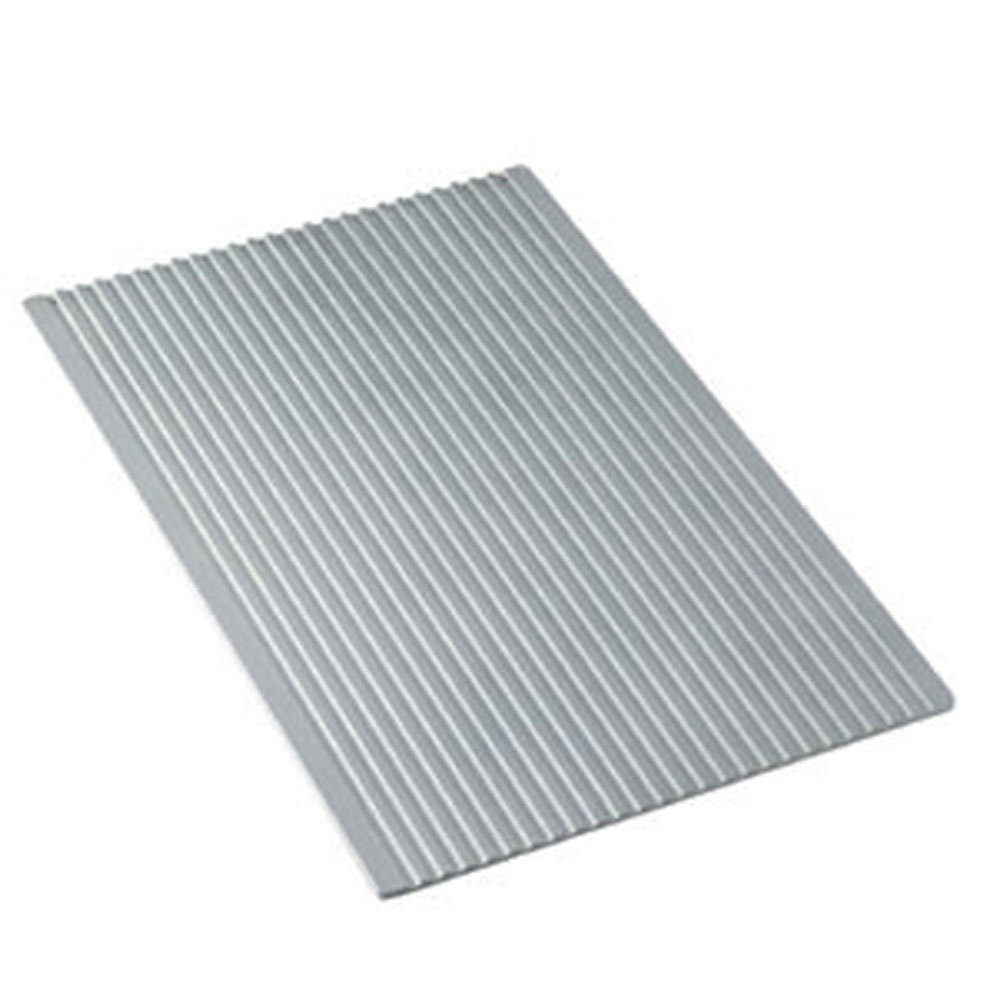 Geribde plaat GN1/1 om het vlees, groenten te roosteren, etc. Geribde plaat GN1/1 om het vlees, groenten te roosteren, etc.