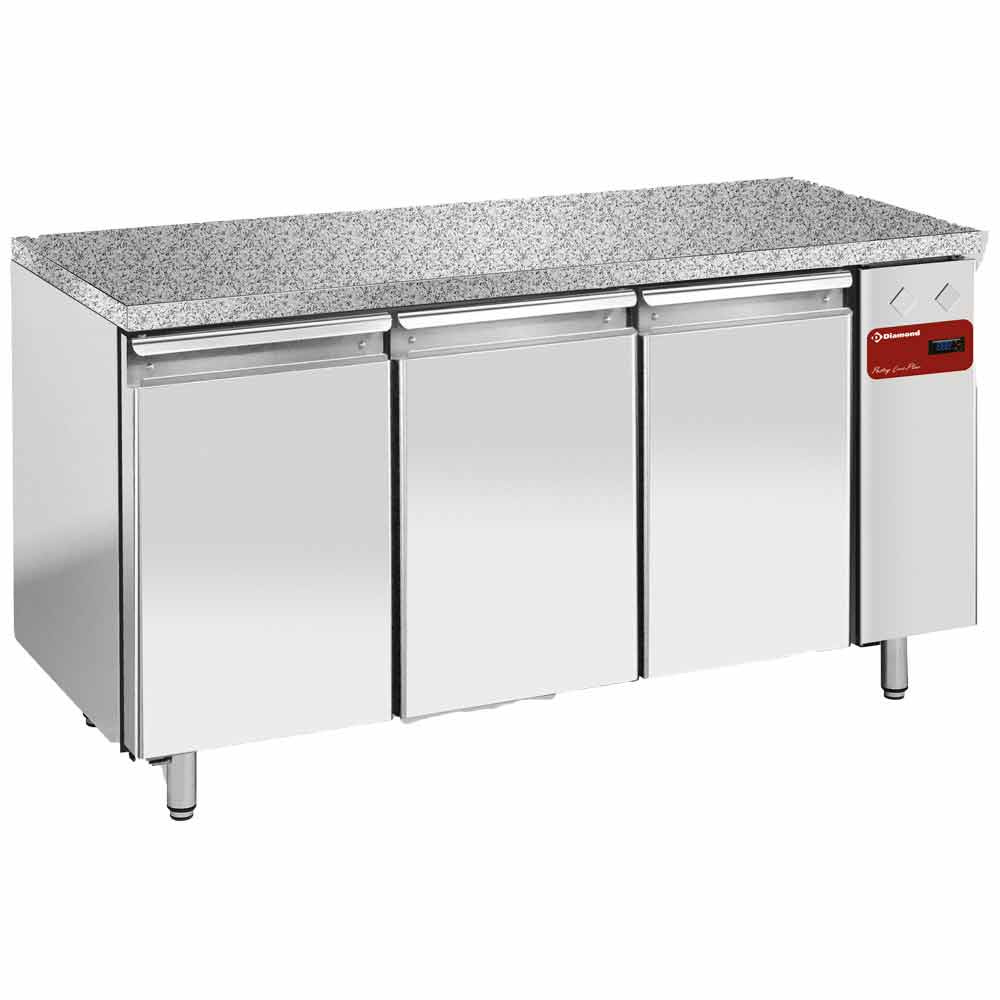 Koeltafel, gevent., 3 deuren EN 600x400 - Top in graniet (zonder groep) Koeltafel, gevent., 3 deuren EN 600x400 - Top in graniet (zonder groep)